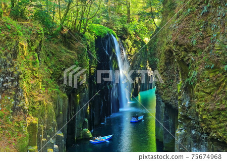 [Miyazaki Prefecture] Takachiho Gorge and Manai Waterfall 75674968