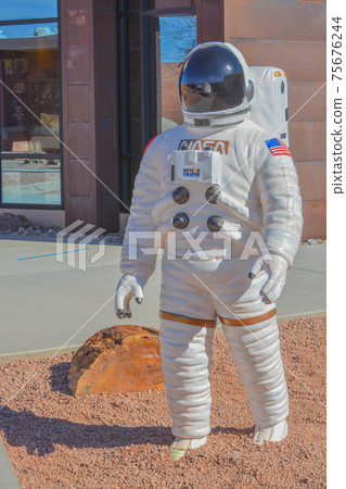 Astronauts used a Apollo Test Capsule in the Meteor Crater Natural Monument in Arizona, before they went to space Astronauts used a Apollo Test Capsule in the Meteor Crater Natural Monument in Arizona, before they went to space 75676244