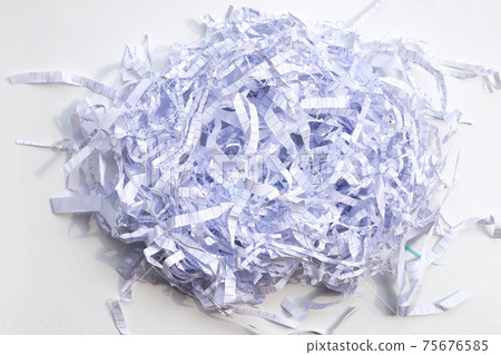 Recycle shockproof paper on white 75676585