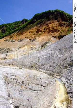 Showa Shinzan in Hokkaido 75679698