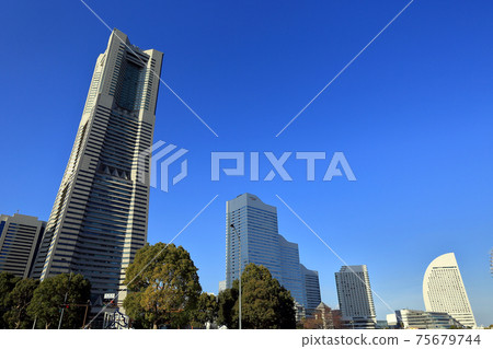 Yokohama Minato Mirai Cityscape Landmark Tower and Queen's Square 75679744