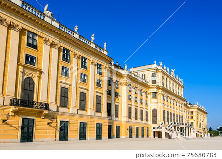 Schonbrunn, Vienna, Austria 75680783