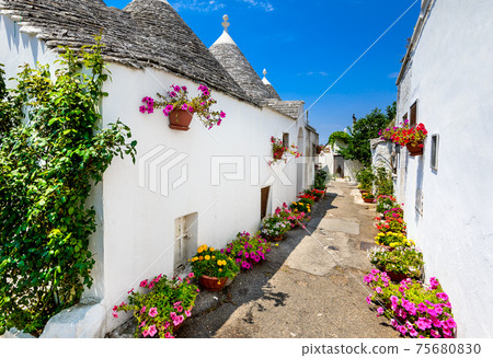 Alberobello, Puglia, Italz Alberobello, Puglia, Italz 75680830