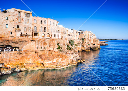 Polignano a Mare, Pulgia, Italy Polignano a Mare, Pulgia, Italy 75680883