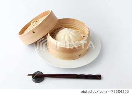 Meat bun Pork bun Chinese bun Seiro white background 75684363