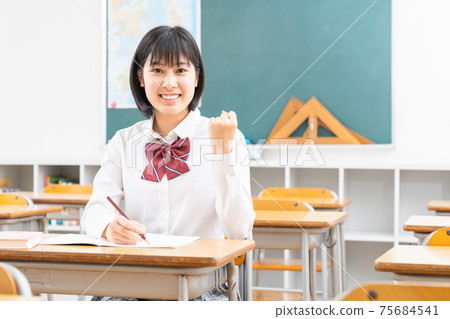女孩要學習 女孩要學習 75684541