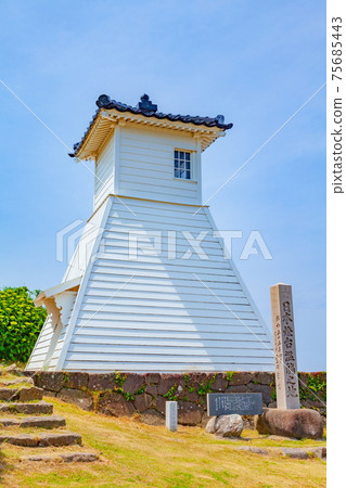 石川縣白井郡鹿町老福浦燈塔（日本最古老的木製燈塔） 75685443