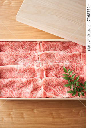 Domestic Wagyu beef for roast sukiyaki Domestic Wagyu beef for roast sukiyaki 75685764