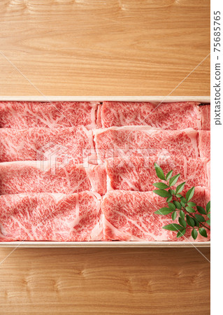 Domestic Wagyu beef for roast sukiyaki Domestic Wagyu beef for roast sukiyaki 75685765