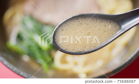 家庭拉麵圖像 75686087