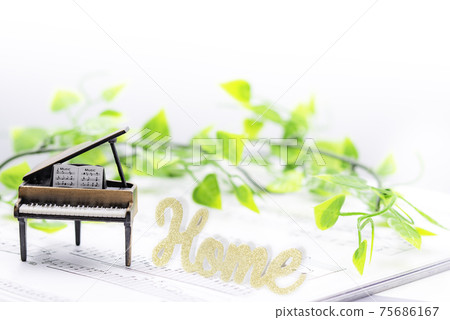 Grand piano stay home image indoor studio shooting 75686167
