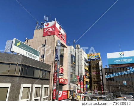 Scenery in front of the north exit of Nakano Station Scenery in front of the north exit of Nakano Station 75688953