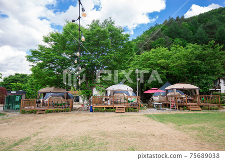 Camping Camping 75689038