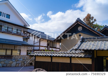 Obuse Town Snap in early spring [Nagano Prefecture] 75690329