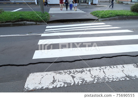 地震災難 75690555