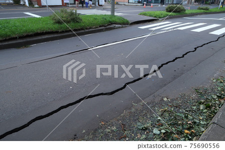 地震災難 75690556