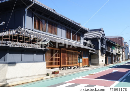 多治見市橄欖街的城市景觀 多治見市橄欖街的城市景觀 75691178