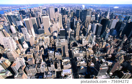  New York  75694272
