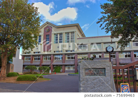 [Matsuyama City, Ehime Prefecture] Ehime Prefectural Matsuyama Higashi High School 75699463