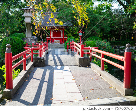 Japanese garden in Shizuoka prefecture 75700760