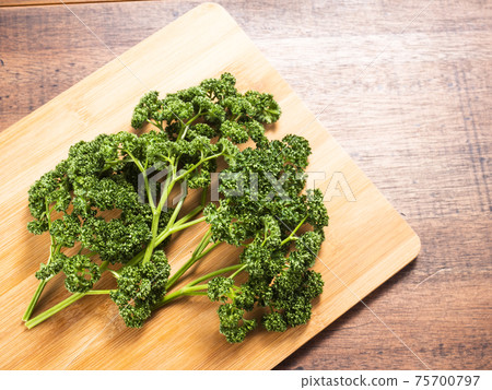 Parsley Parsley 75700797