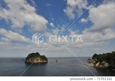 Izu Peninsula (Dogashima, Nishiizu Town) 75701102