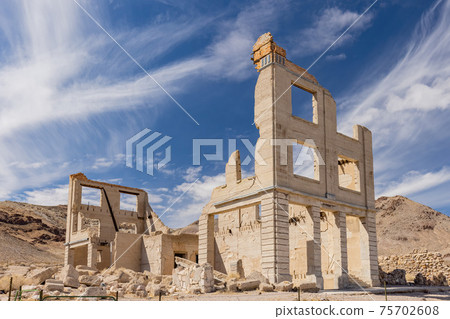 Sunny view of the abandon building in Rhyolite area Sunny view of the abandon building in Rhyolite area 75702608