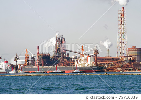 北九州市的鋼鐵廠景觀 75710339