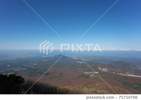 《鳥取縣》大仙登山,大仙沖繩國家公園的秋景 《鳥取縣》大仙登山,大仙沖繩國家公園的秋景 75710706