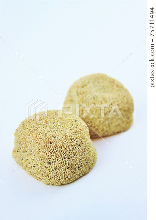 Kishi Mochi 75711494