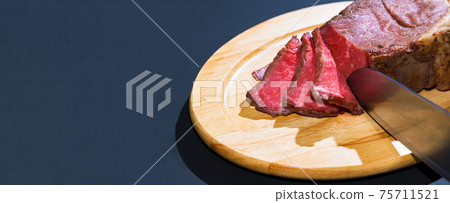 烤牛肉菜缺貨[故鄉納稅的圖像] 75711521