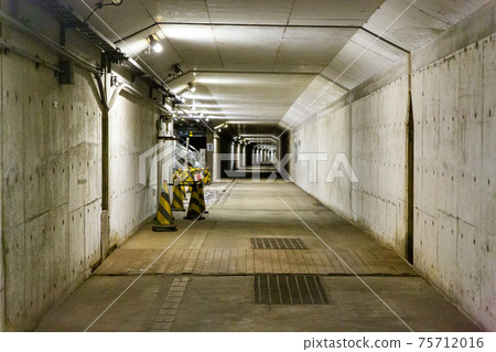 Tokyo Bay Aqualine Emergency Evacuation Passage (Tokyo Bay / Tokyo) 75712016