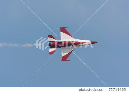 高架新加坡空軍黑騎士 高架新加坡空軍黑騎士 75715665
