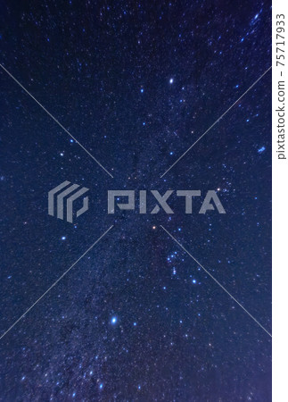 Winter diamonds / winter constellations 75717933