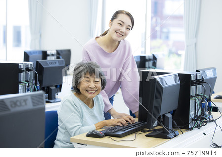 PC教室高級 PC教室高級 75719913