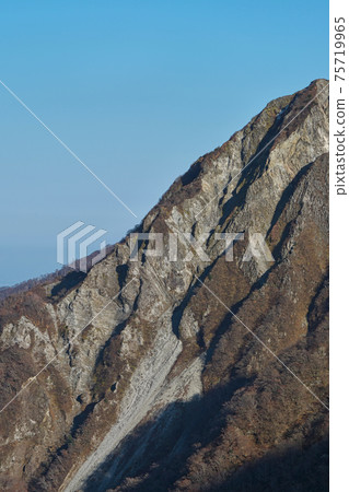 《鳥取縣》大仙登山,大仙沖繩國家公園的秋景 《鳥取縣》大仙登山,大仙沖繩國家公園的秋景 75719965