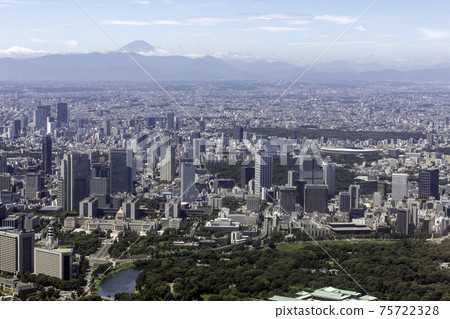 Aerial view of Mt. Fuji from the sky above the Diet Building Aerial view of Mt. Fuji from the sky above the Diet Building 75722328