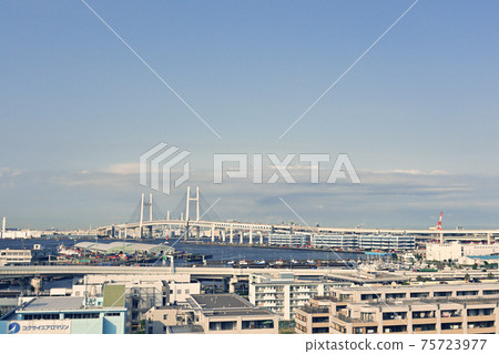 Yokohama Bay Bridge 75723977