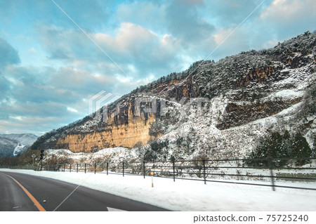 29號公路上的雪景（鳥取縣矢津郡矢津町）*作品註釋欄中的拍攝位置 75725240