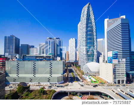 Tokyo Shinjuku Station West Exit 75725887