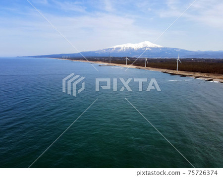 三月的沙灘和沙灘 75726374