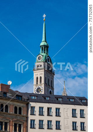The parish church of St. Peter, one of Munich's most famous landmark 75732065