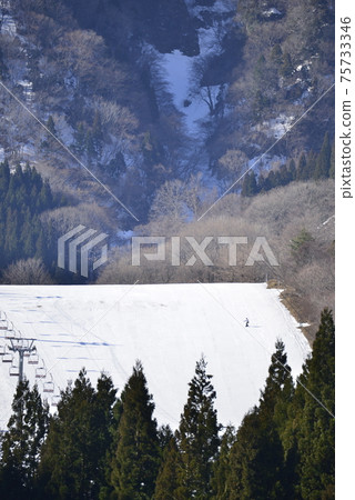 [兵庫縣雅部市]孝之森國際滑雪場 75733346