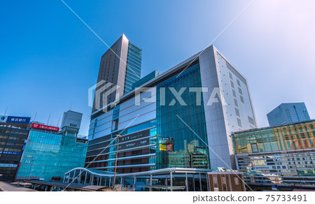 Yokohama cityscape of Japan overlooking the JR Yokohama Tower at Yokohama Station (west exit) Yokohama cityscape of Japan overlooking the JR Yokohama Tower at Yokohama Station (west exit) 75733491