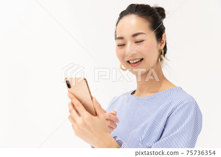 智能手機智能手機中年女人 75736354