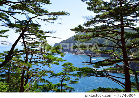 岩手縣茂茂半島線上的渡戶角風景 岩手縣茂茂半島線上的渡戶角風景 75740804