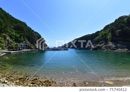 岩手縣茂茂半島線上的渡戶角風景 75740812