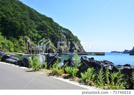 岩手縣茂茂半島線上的渡戶角風景 岩手縣茂茂半島線上的渡戶角風景 75740818