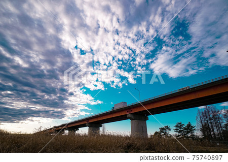 一座橋 一座橋 75740897