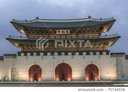 Gwanghwamun Gate in Seoul, South Korea at Twilight 75746936